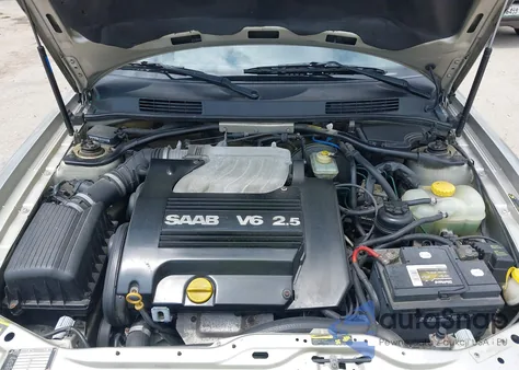 1996 Saab 900 Se z USA, uszkodzony, nr VIN YS3DF78V3T7001155